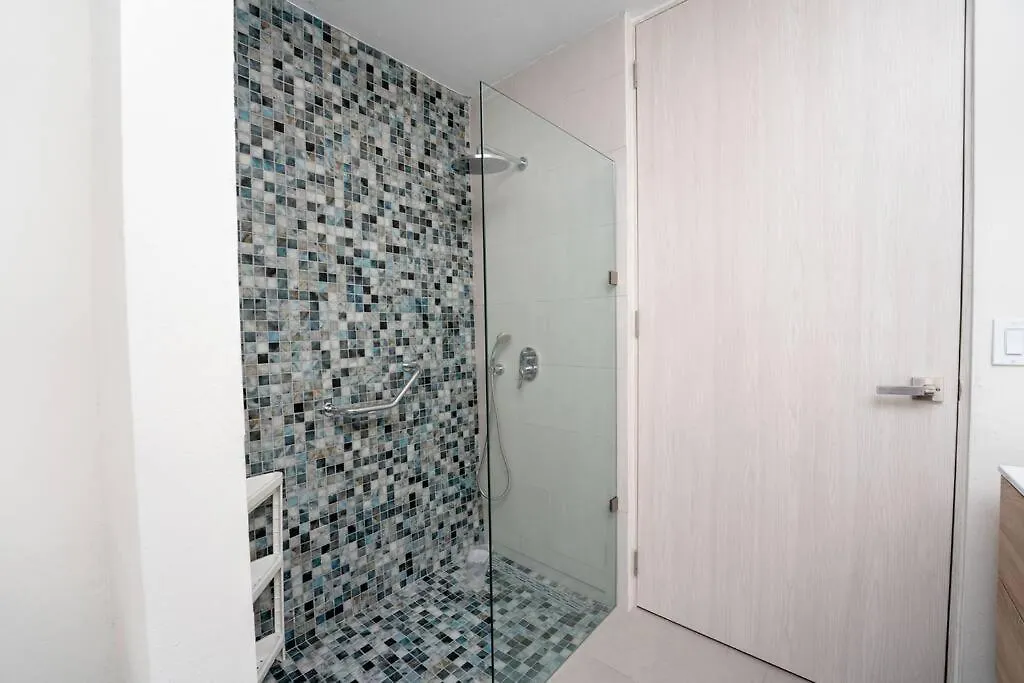 아파트 Solemare Suite With Pool & Wifi 산후안 푸에르토리코
